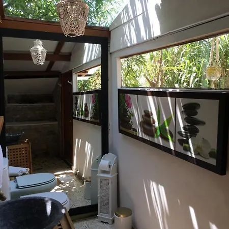Manoa Lodge Perle De Menton Bed & Breakfast Menton
